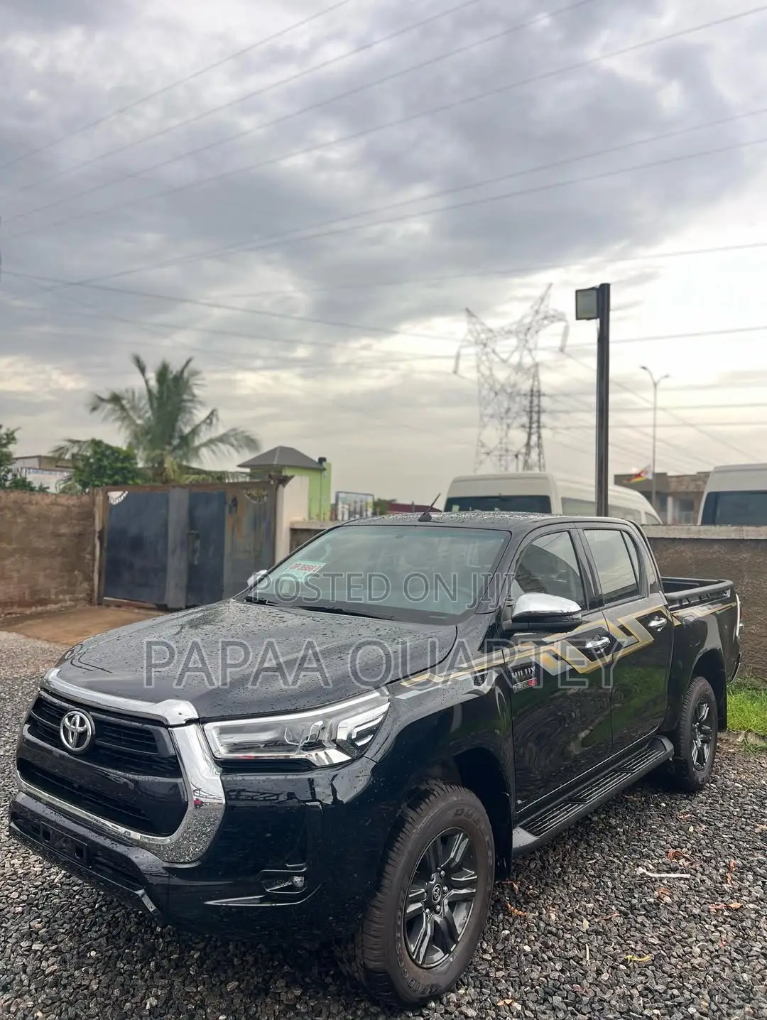 New Toyota Hilux 2025 Black
