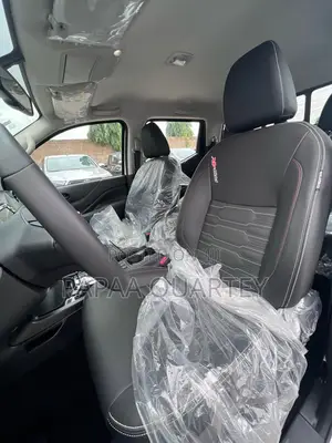 New Nissan Navara 2025 White