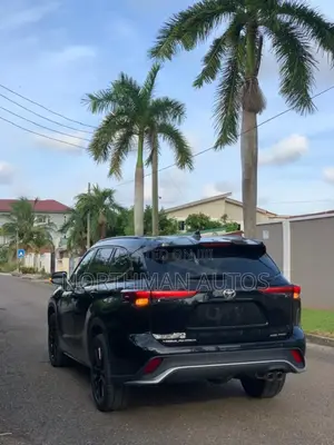 Toyota Highlander XSE 2021 Black