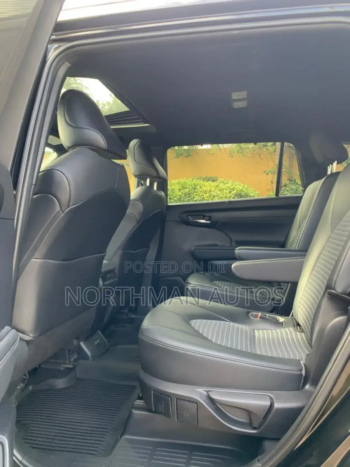 Toyota Highlander XSE 2021 Black