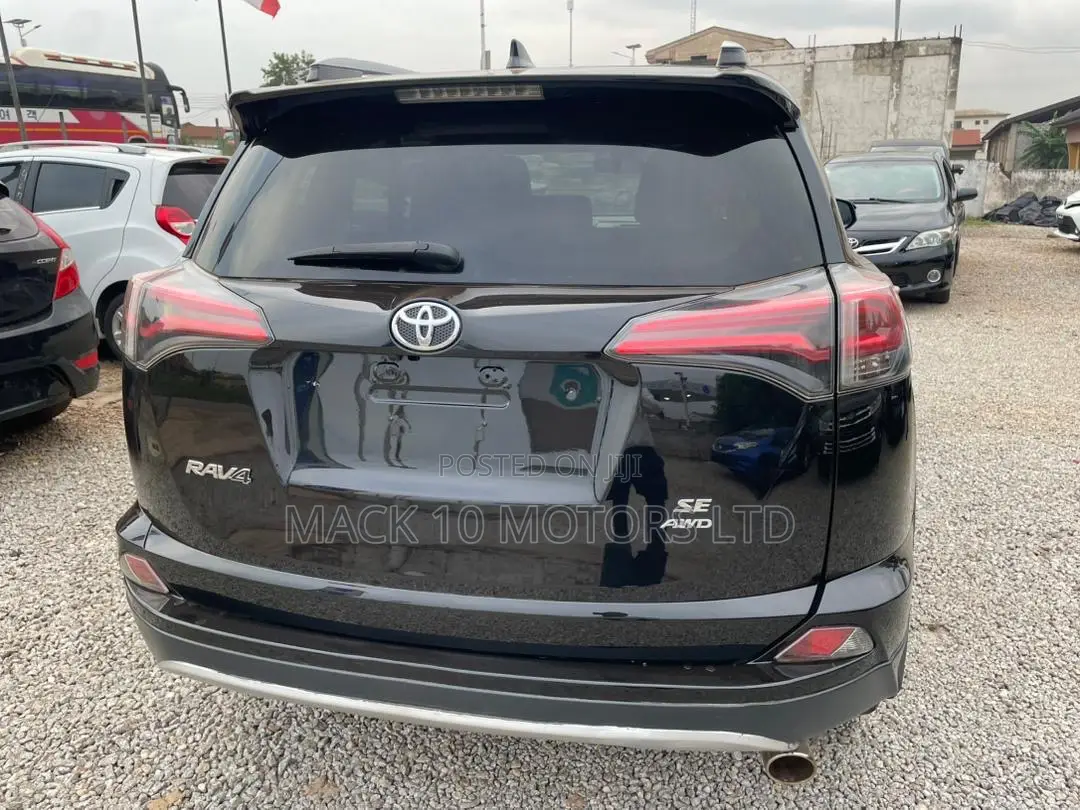 Toyota RAV4 SE AWD (2.5L 4cyl 6A) 2017 Black
