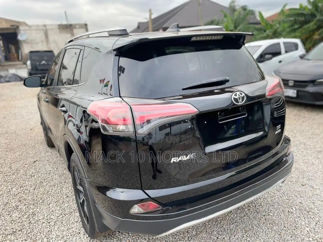 Toyota RAV4 SE AWD (2.5L 4cyl 6A) 2017 Black