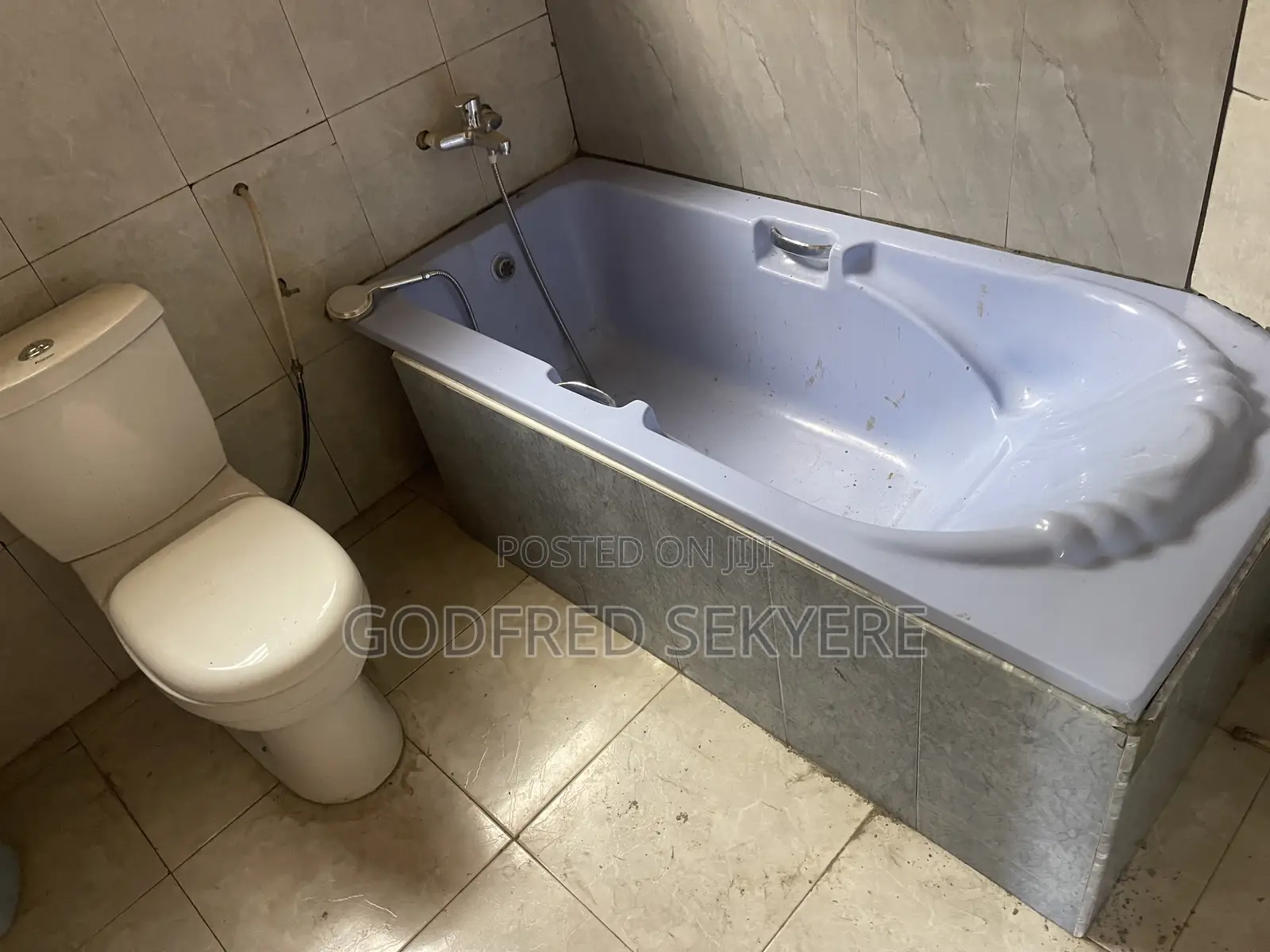 3bdrm House in Adeleke Estates, Kumasi Metropolitan for rent