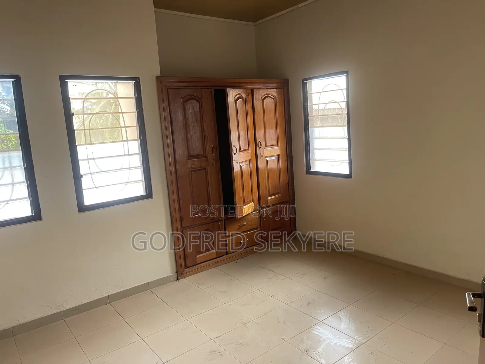 3bdrm House in Adeleke Estates, Kumasi Metropolitan for rent
