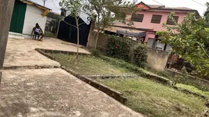 6bdrm House in Adeleke Estates, Kumasi Metropolitan for sale
