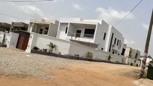 Furnished 6bdrm Mansion in Ipt, Kumasi Metropolitan for sale