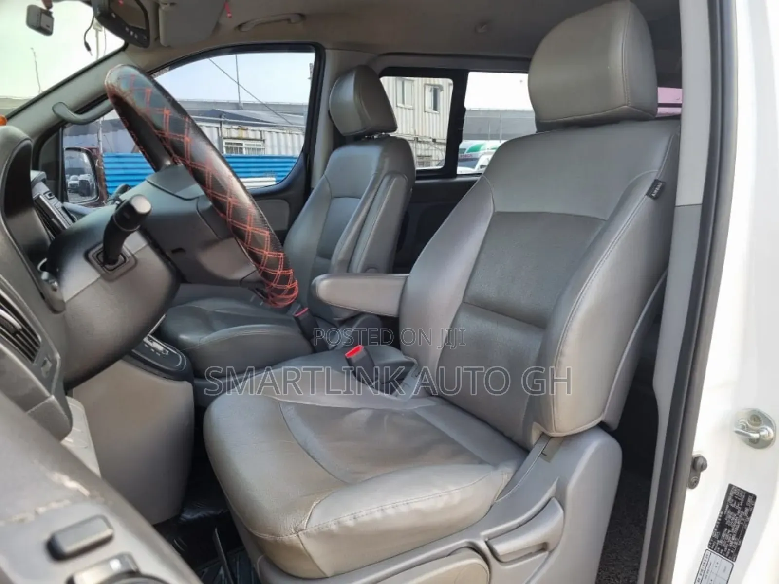 Hyundai H1 2016 White