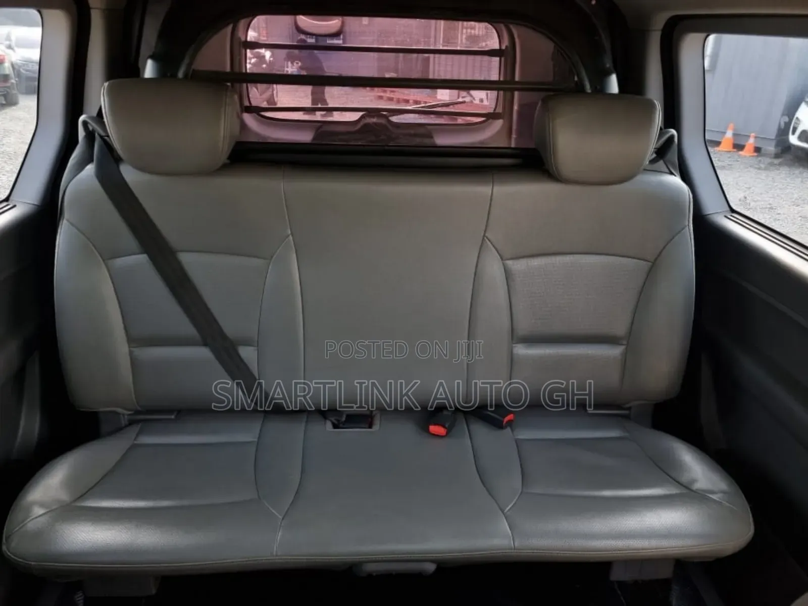 Hyundai H1 2016 White