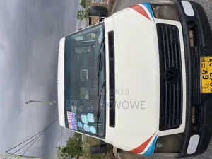 Volkswagen Transporter 2000 White