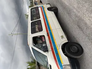 Volkswagen Transporter 2000 White