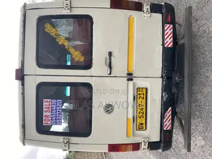 Volkswagen Transporter 2000 White