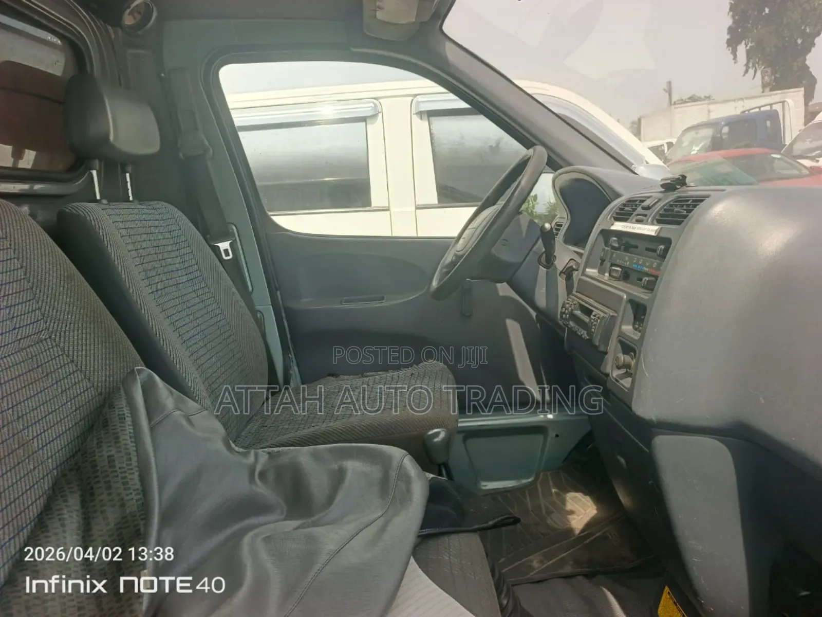 Toyota HiAce 1999 Silver