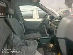 Toyota HiAce 1999 Silver