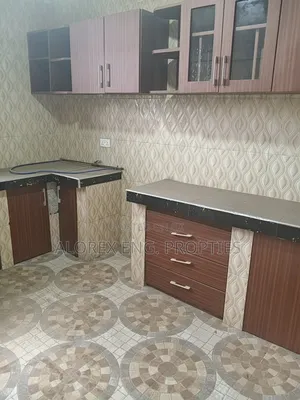3bdrm Apartment in Air Condition, Oyarifa Mall Area for rent