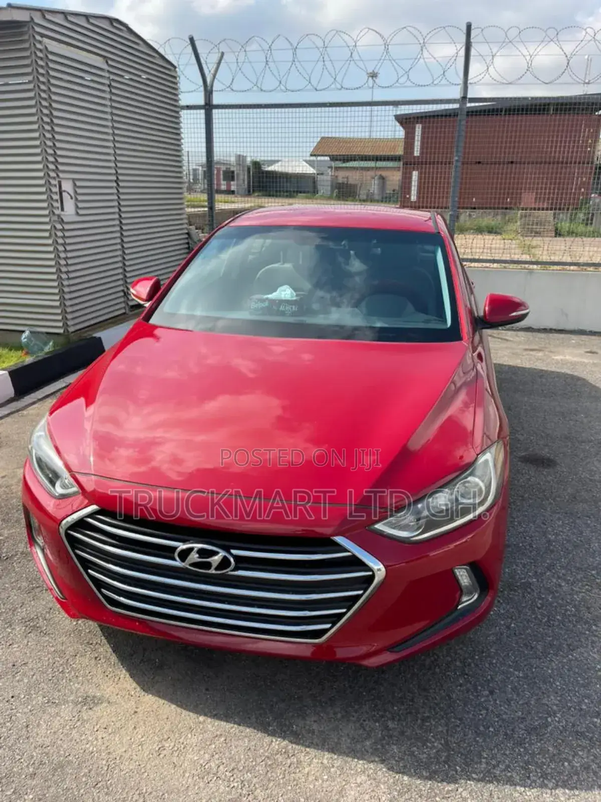 Hyundai Elantra SE Sedan FWD (2.0L 4cyl 6M) 2017 Red
