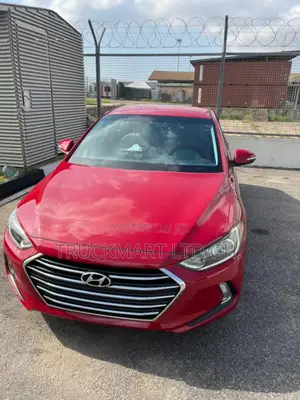 Hyundai Elantra SE Sedan FWD (2.0L 4cyl 6M) 2017 Red