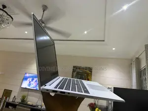 New Laptop HP EliteBook 840 G7 8GB Intel Core i7 SSD 256GB