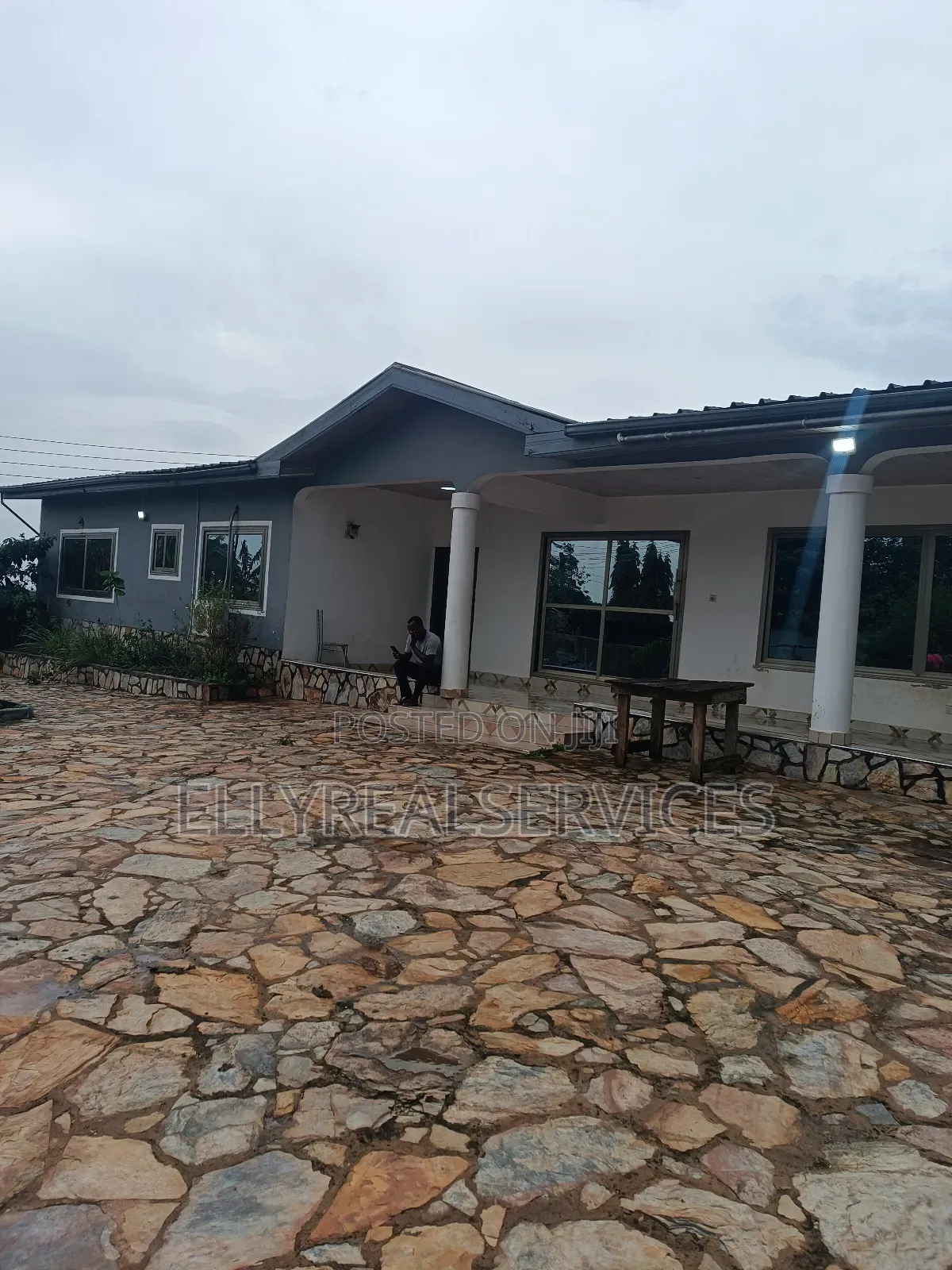 4bdrm House in Ellyrealservices, Aburi for rent