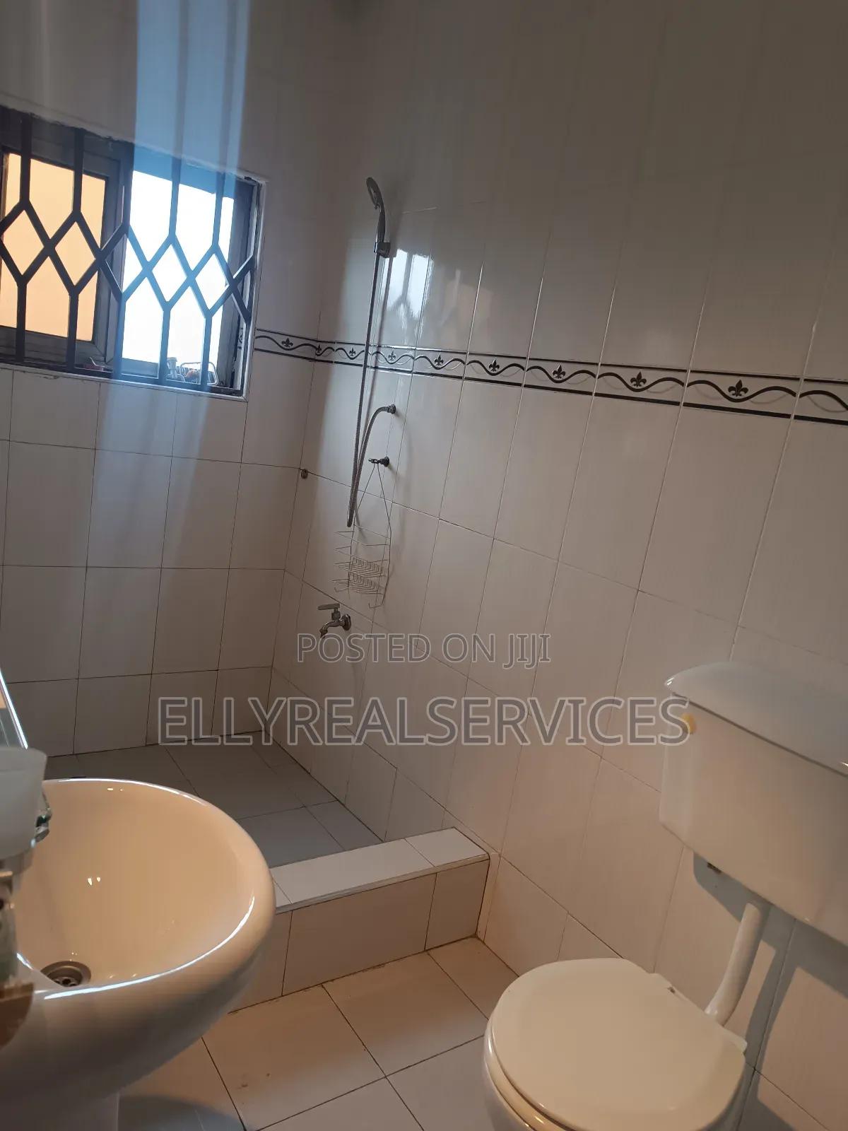 4bdrm House in Ellyrealservices, Aburi for rent
