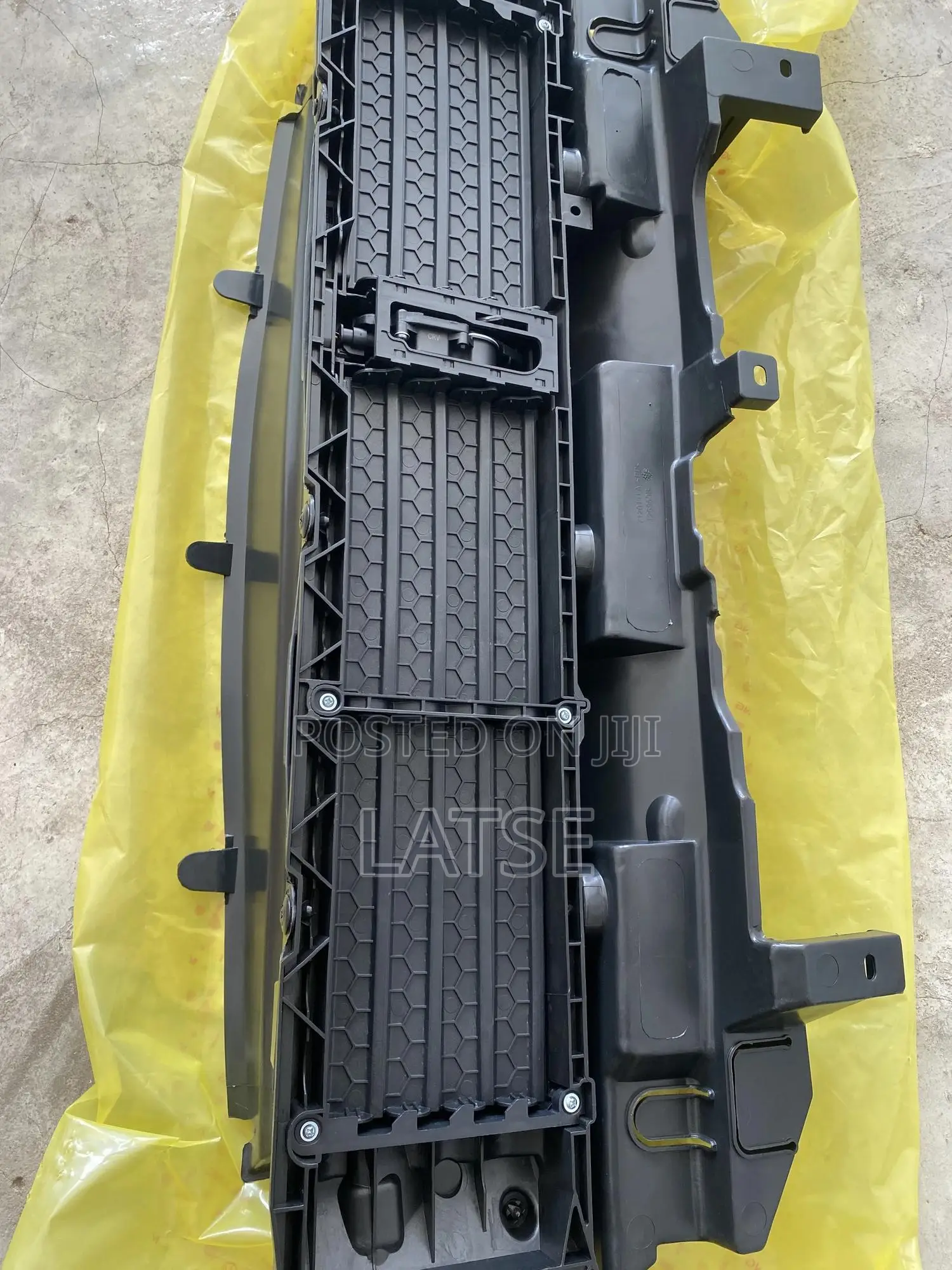 Honda Cr-v 2022,2023,2024 Radiator Shutter Grille