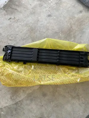 Honda Cr-v 2022,2023,2024 Radiator Shutter Grille