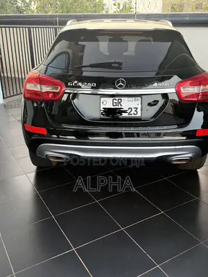 Mercedes-Benz GLA 250 2016 Black