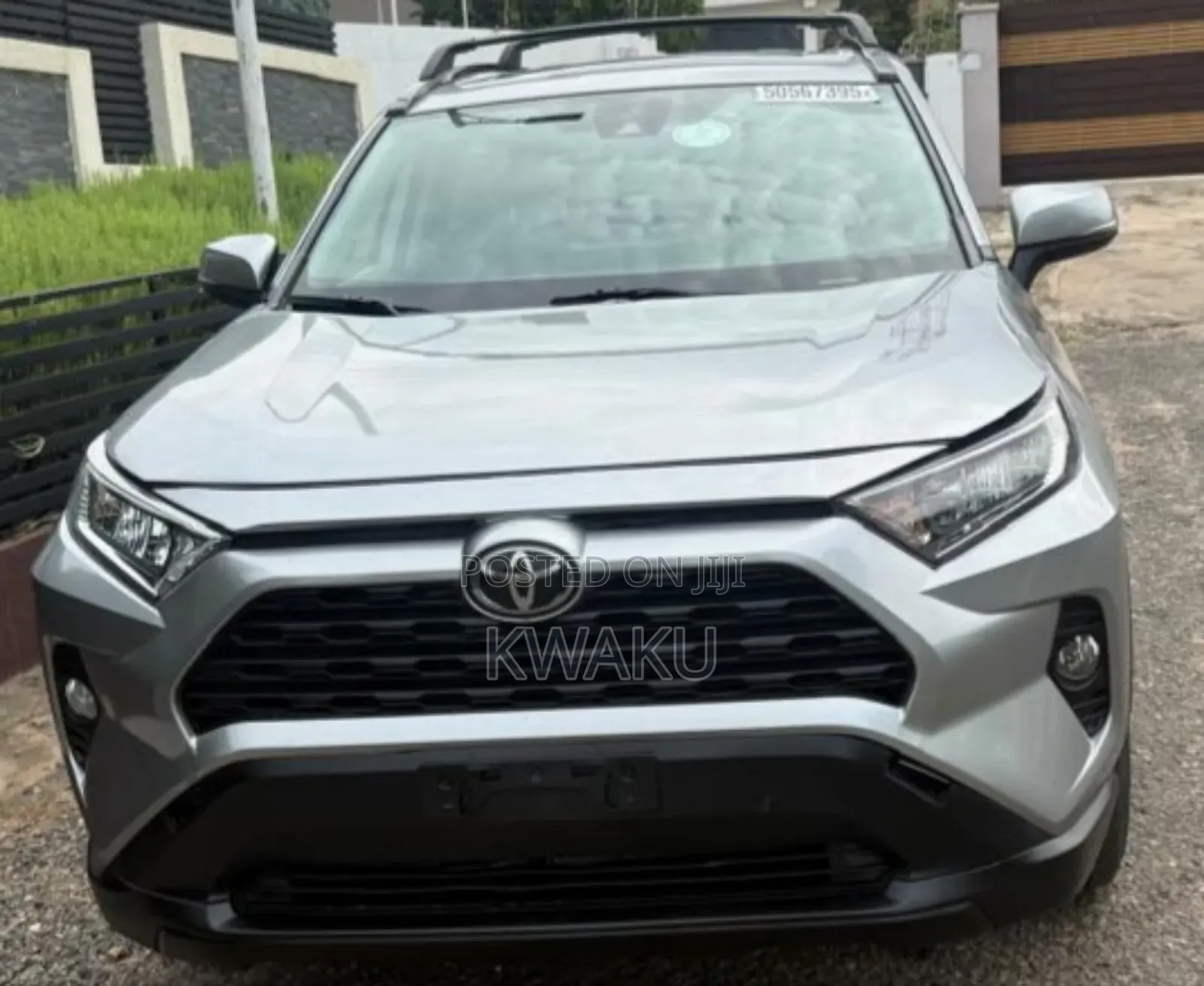 Toyota RAV4 2021 Silver