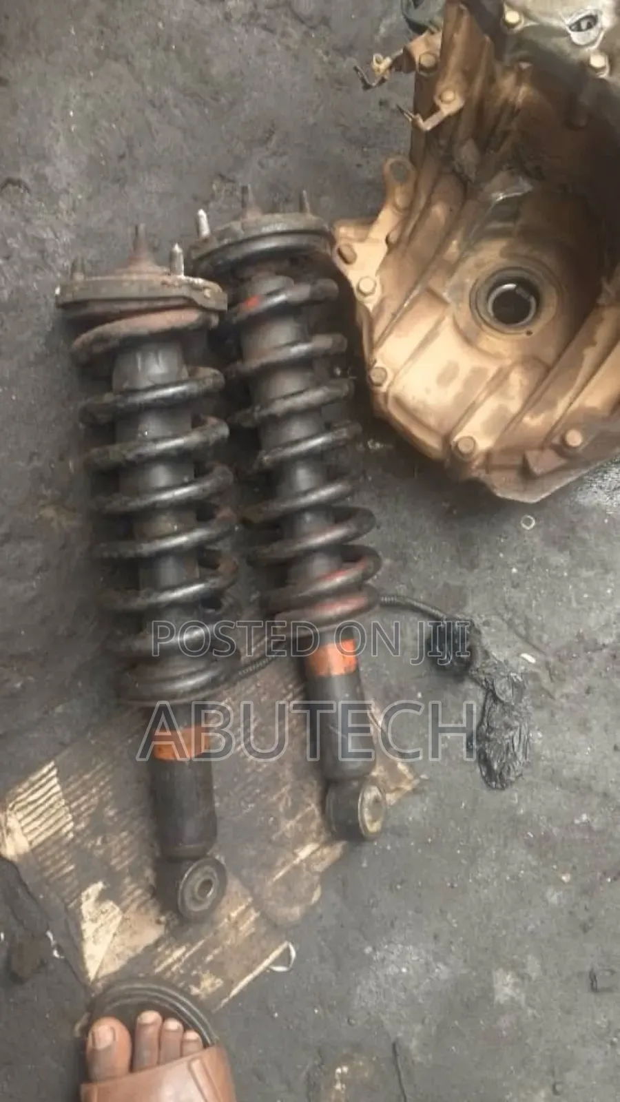 Front Shock Toyota 4 Runner, Tacoma 1999, 2000, 2001, 2002, 2003, 2004