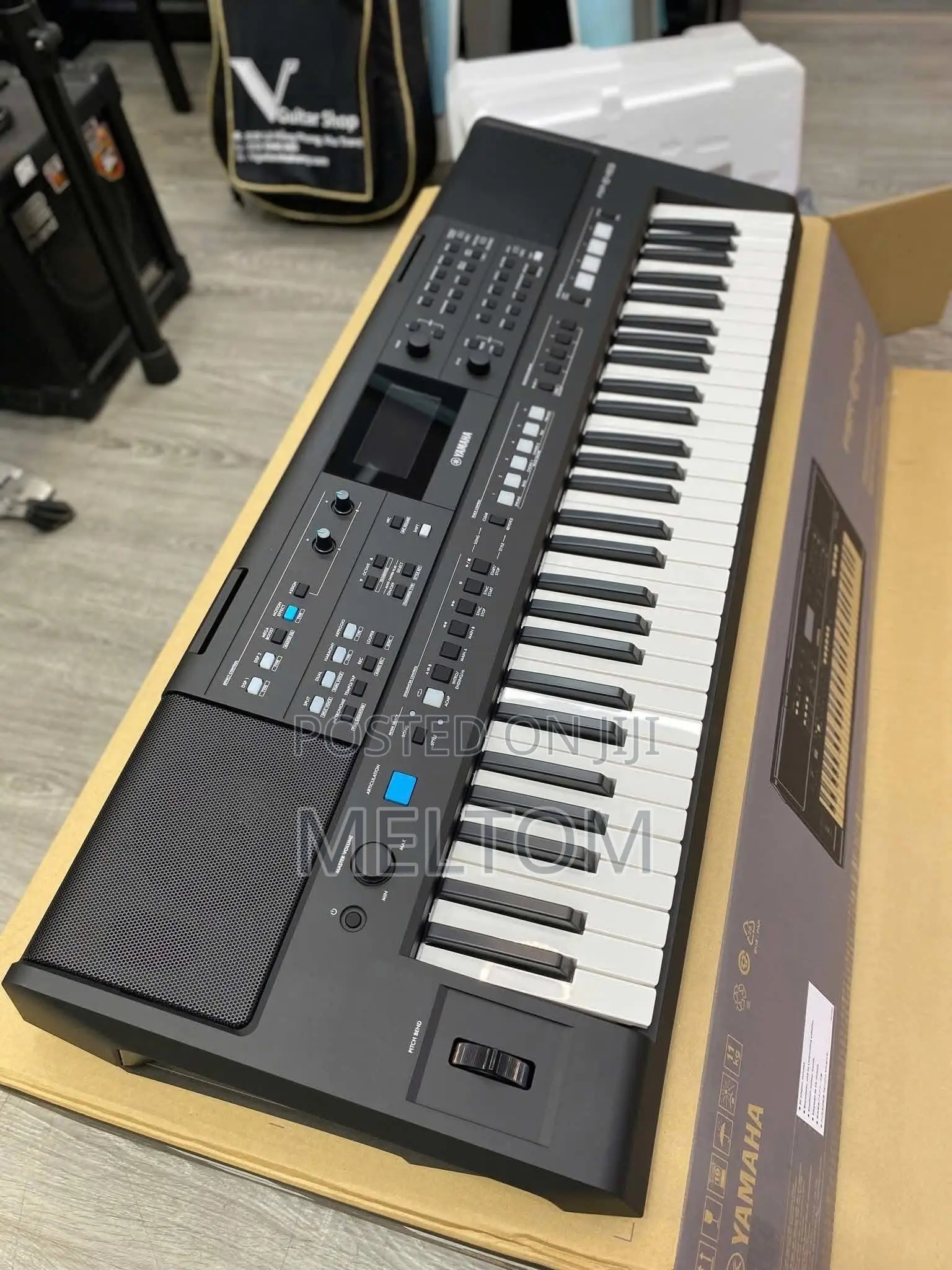 Yamaha PSR-E483 Keyboard (Latest Model)