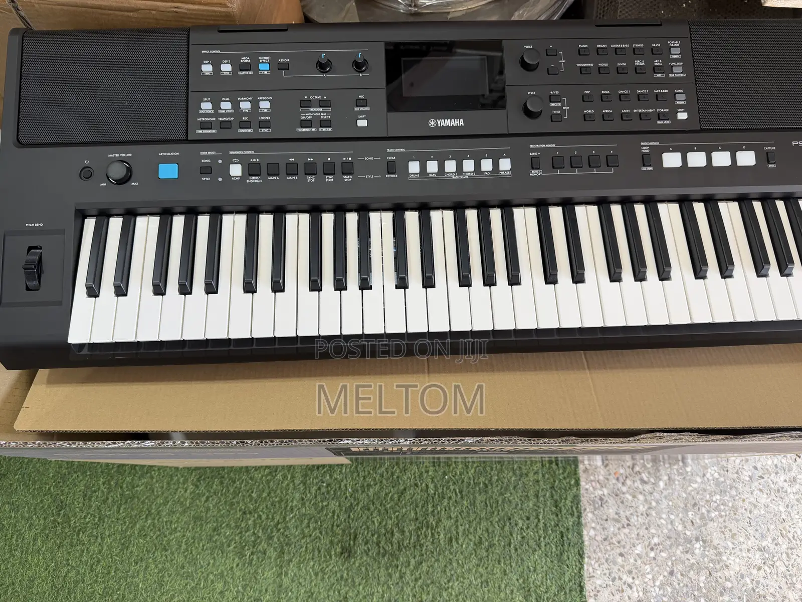 Yamaha PSR-E483 Keyboard (Latest Model)