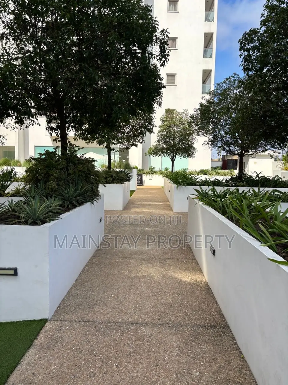 Furnished 1bdrm Apartment in The Gallery, East Legon for rent