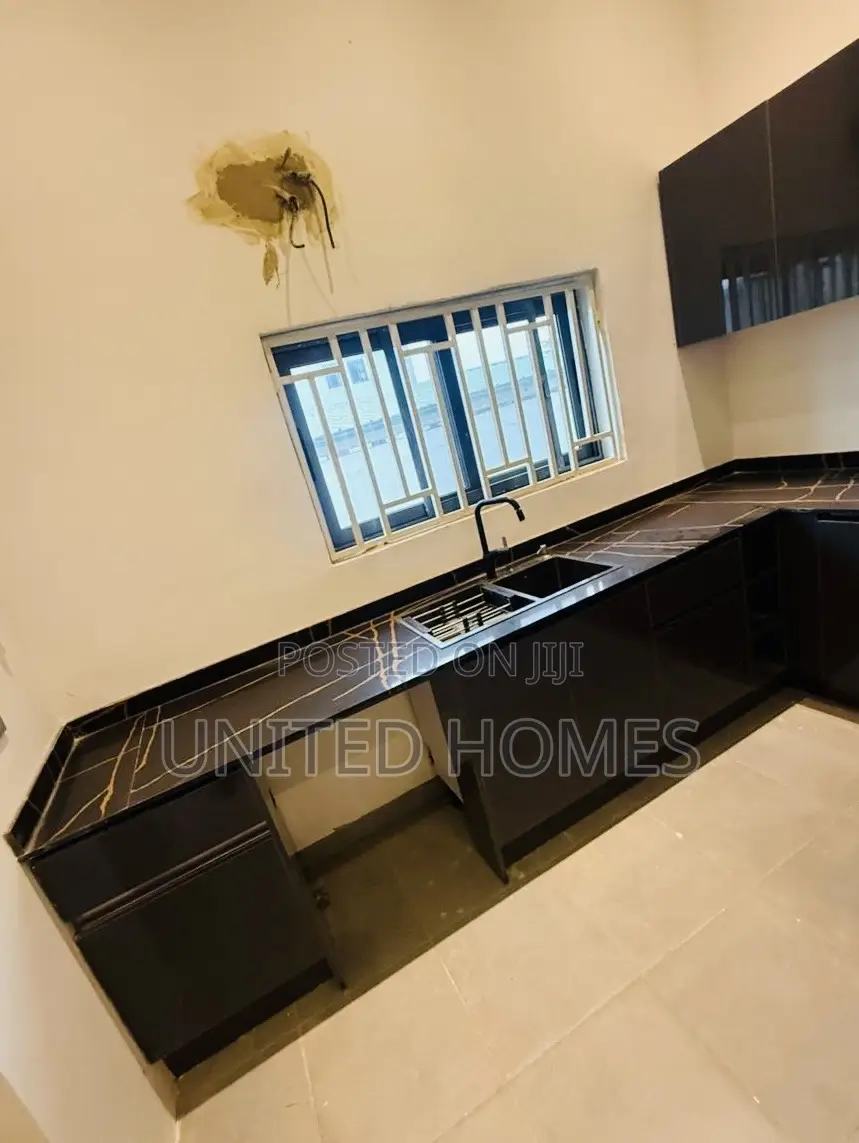 3bdrm House in Oyarifa for sale
