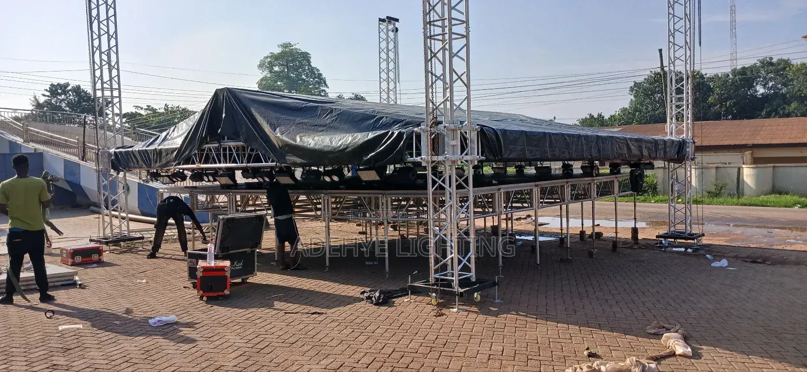 Platform,Trusses, Lighting System and Led Screen Pannels for Rentals