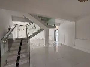 7bdrm House in Labone for rent