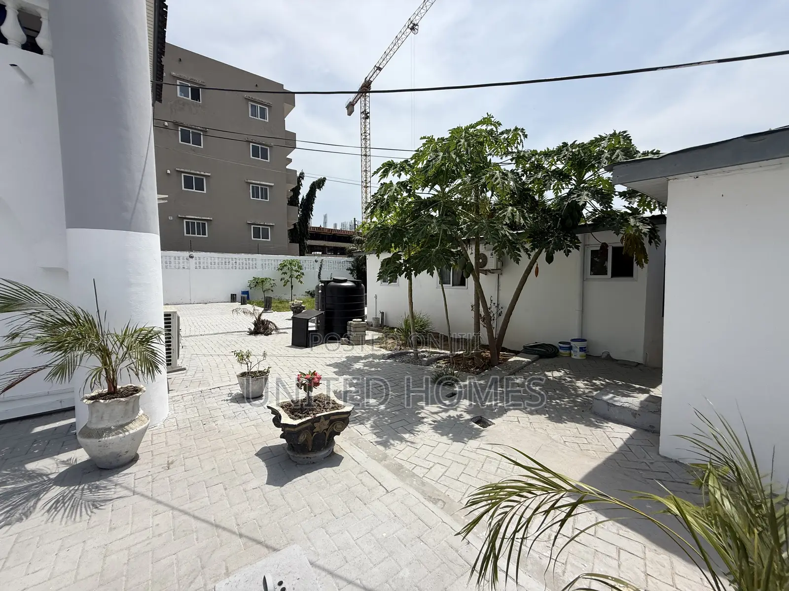 7bdrm House in Labone for rent