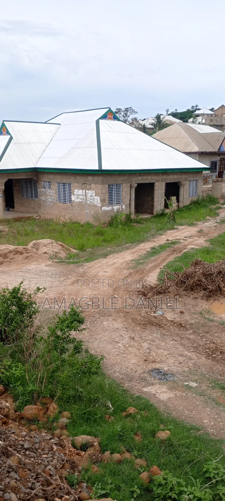 4bdrm House in Oboasi, Adansi North for sale