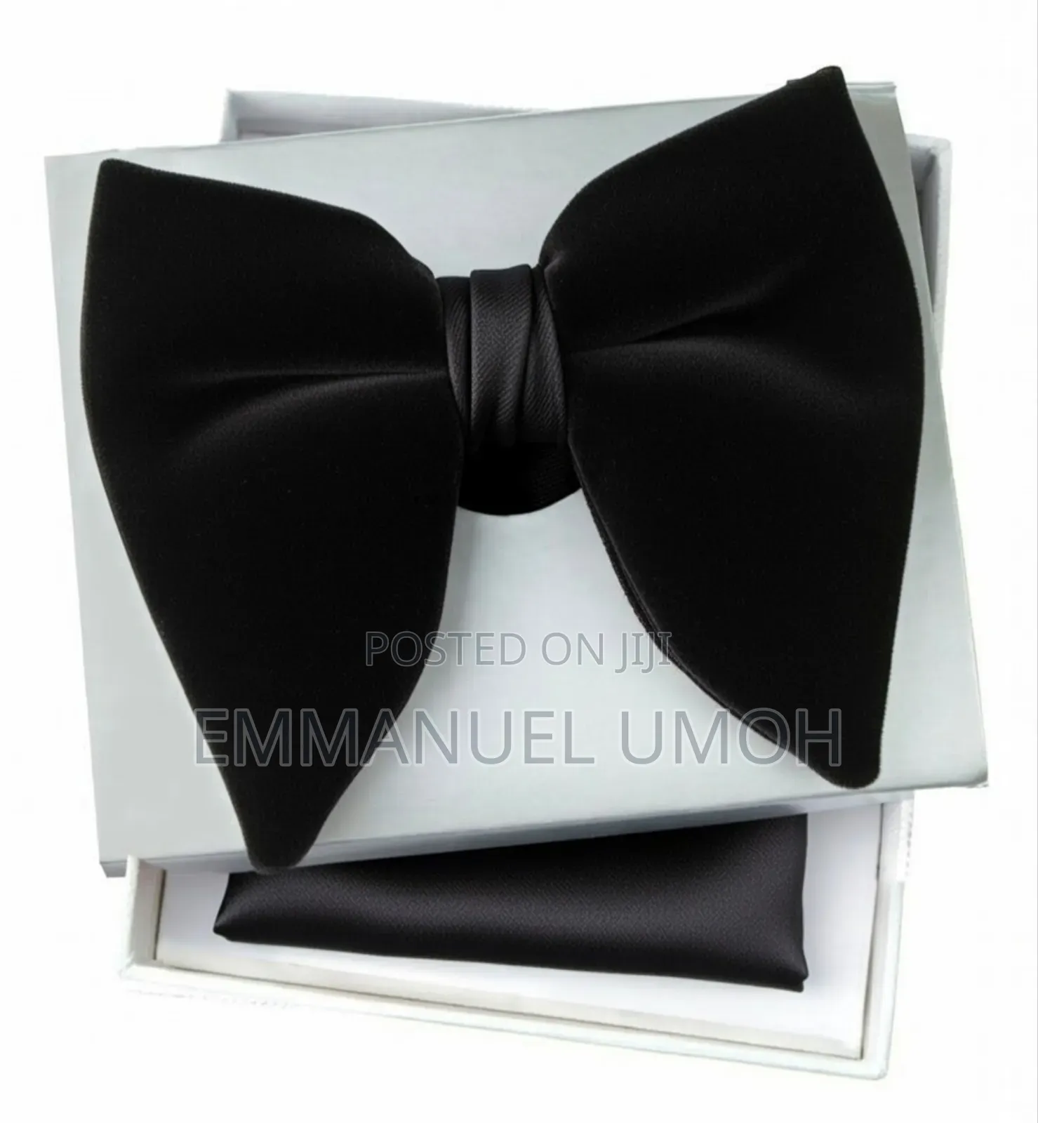 Classic Velvet Butterfly Bow Tie and Pocket Kerchief
