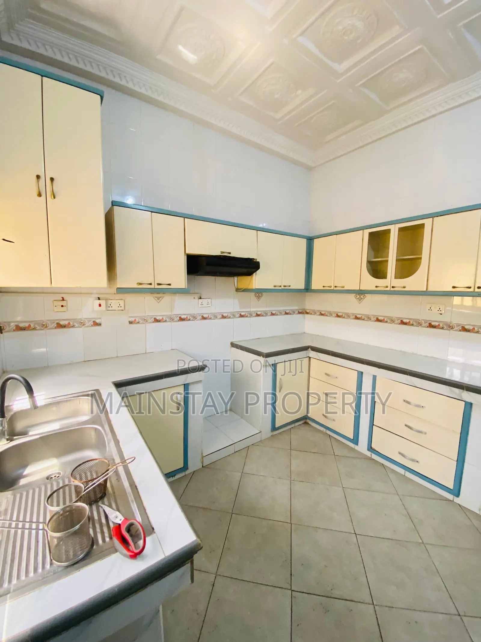 5bdrm House in Achimota for rent