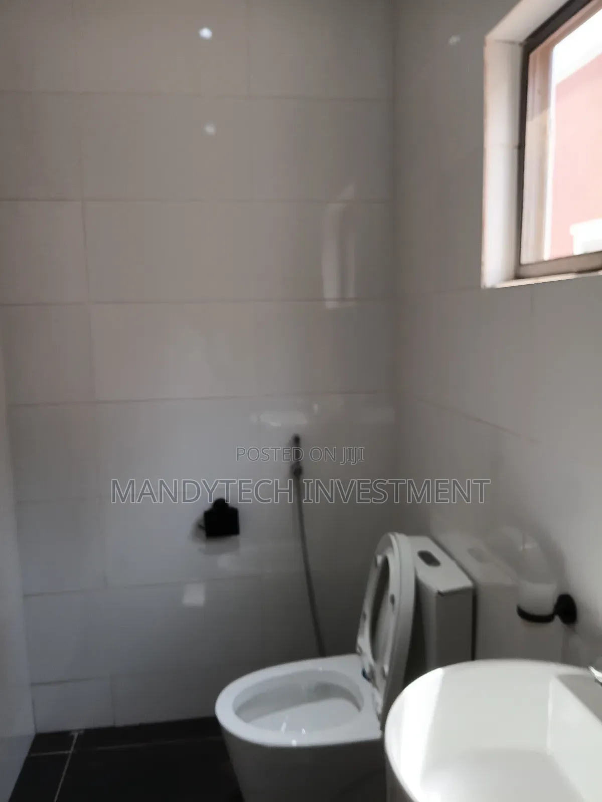 Furnished 5bdrm Duplex in Nmai-Dzorn for sale
