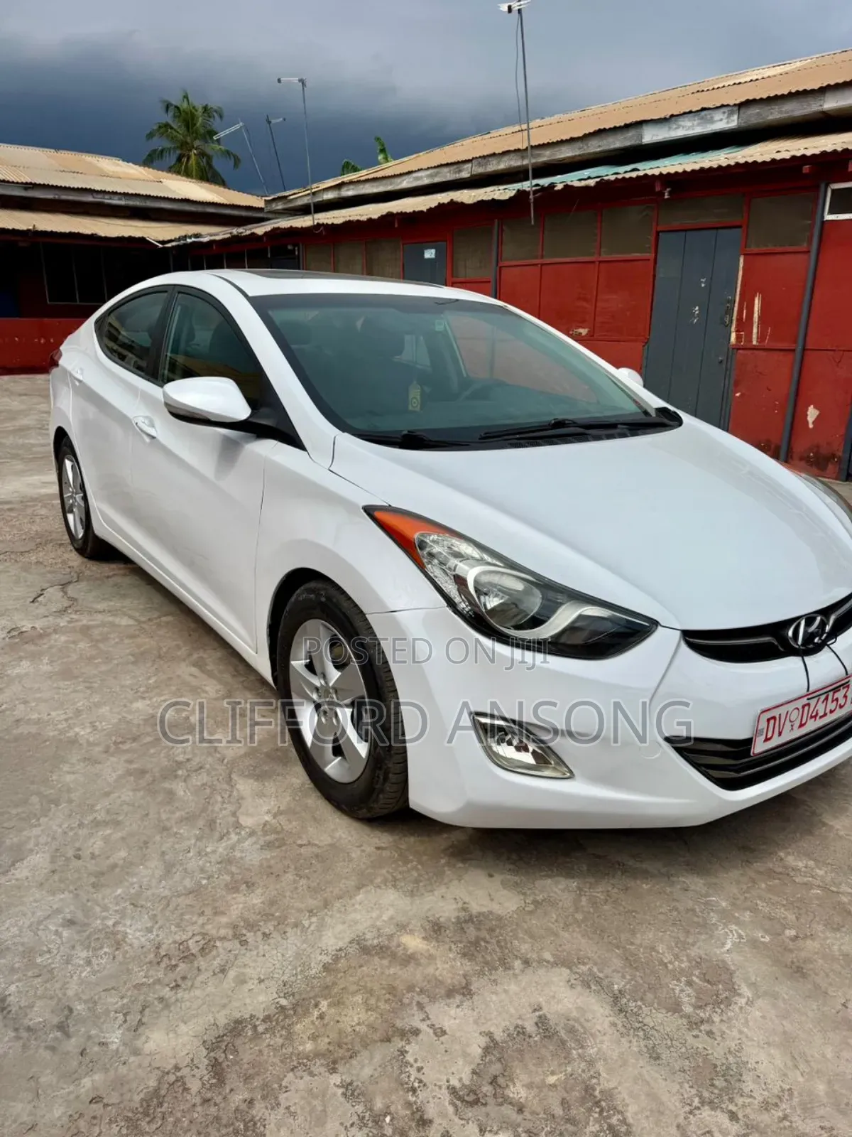 Hyundai Elantra Limited Sedan FWD (1.8L 4cyl 6A) 2013 White