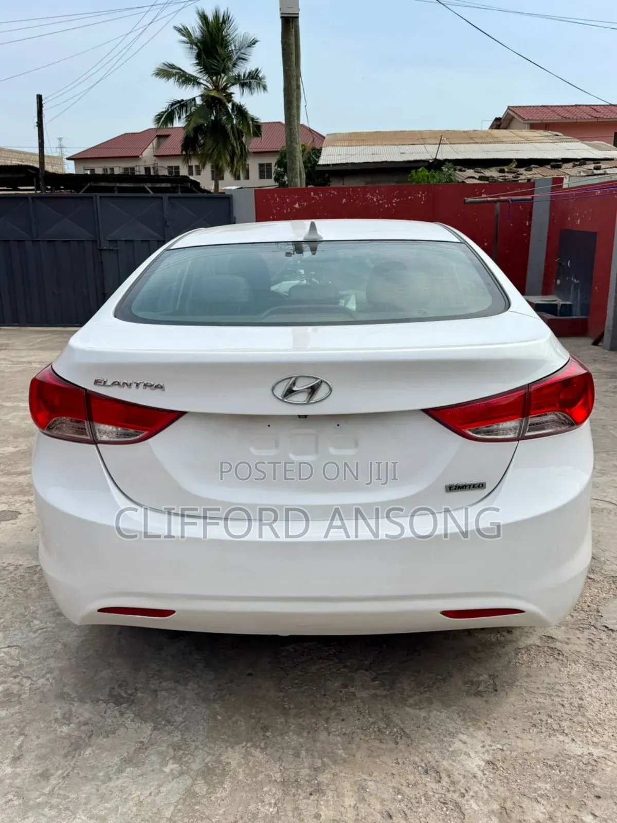 Hyundai Elantra Limited Sedan FWD (1.8L 4cyl 6A) 2013 White