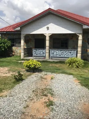 4bdrm House in Milliunm City for rent