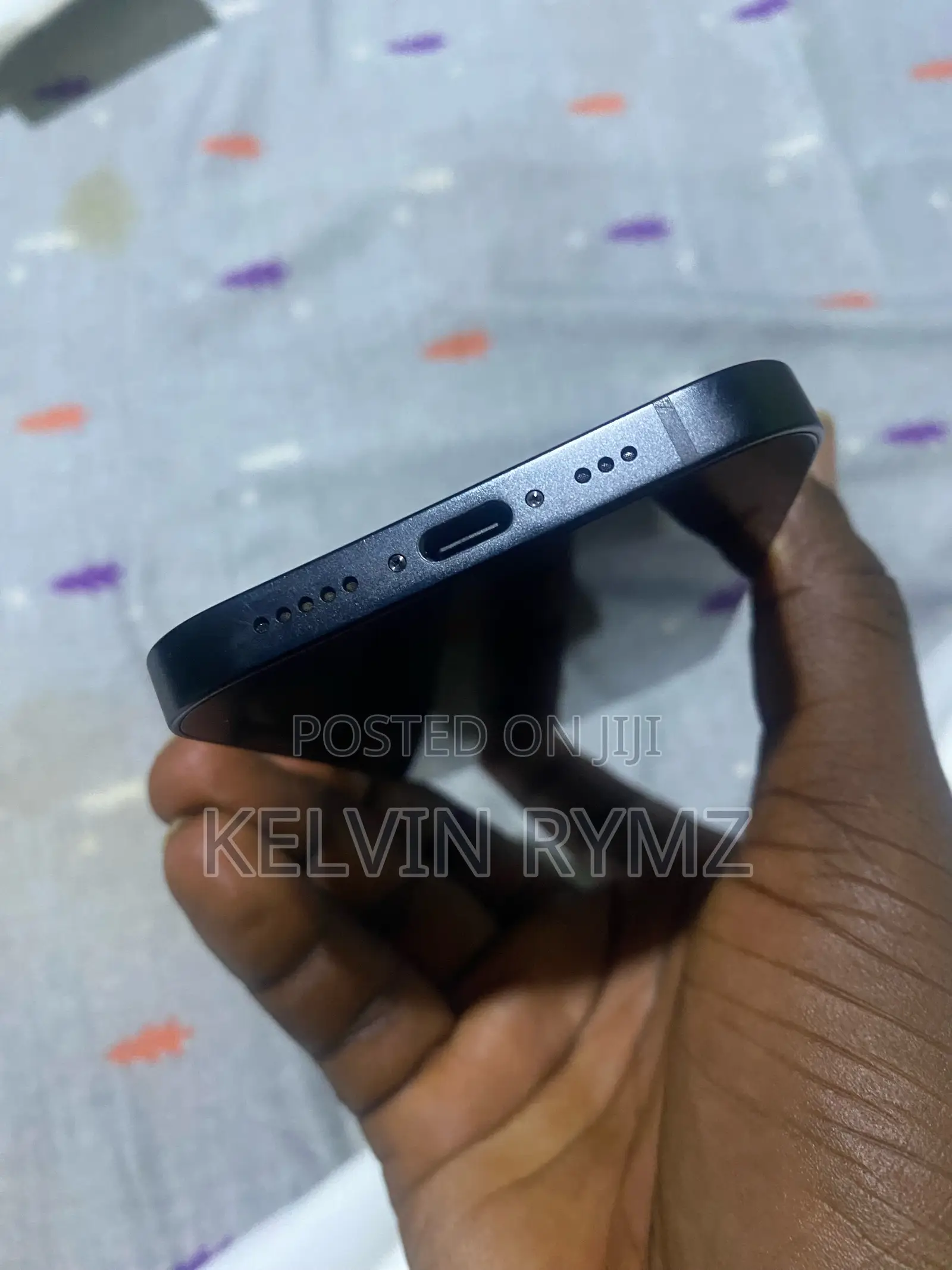 New Apple iPhone 16e 128 GB Black