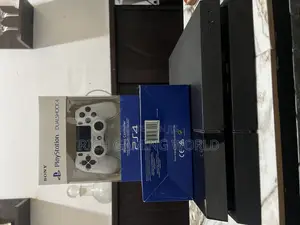 Ps4 Standard 10 Games Two Controllers (Jailbreak)