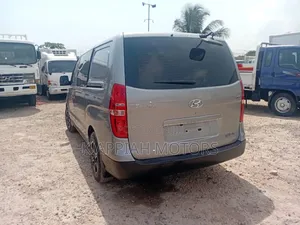 Hyundai Starex 2018 Grey