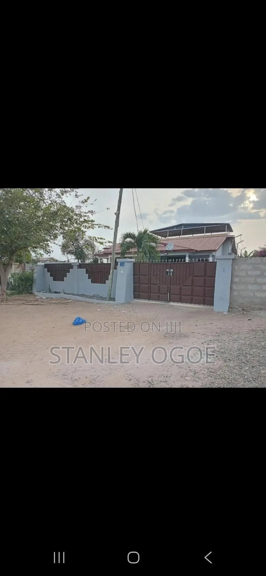 7bdrm House in Victor Kennefe, Lashibi for sale