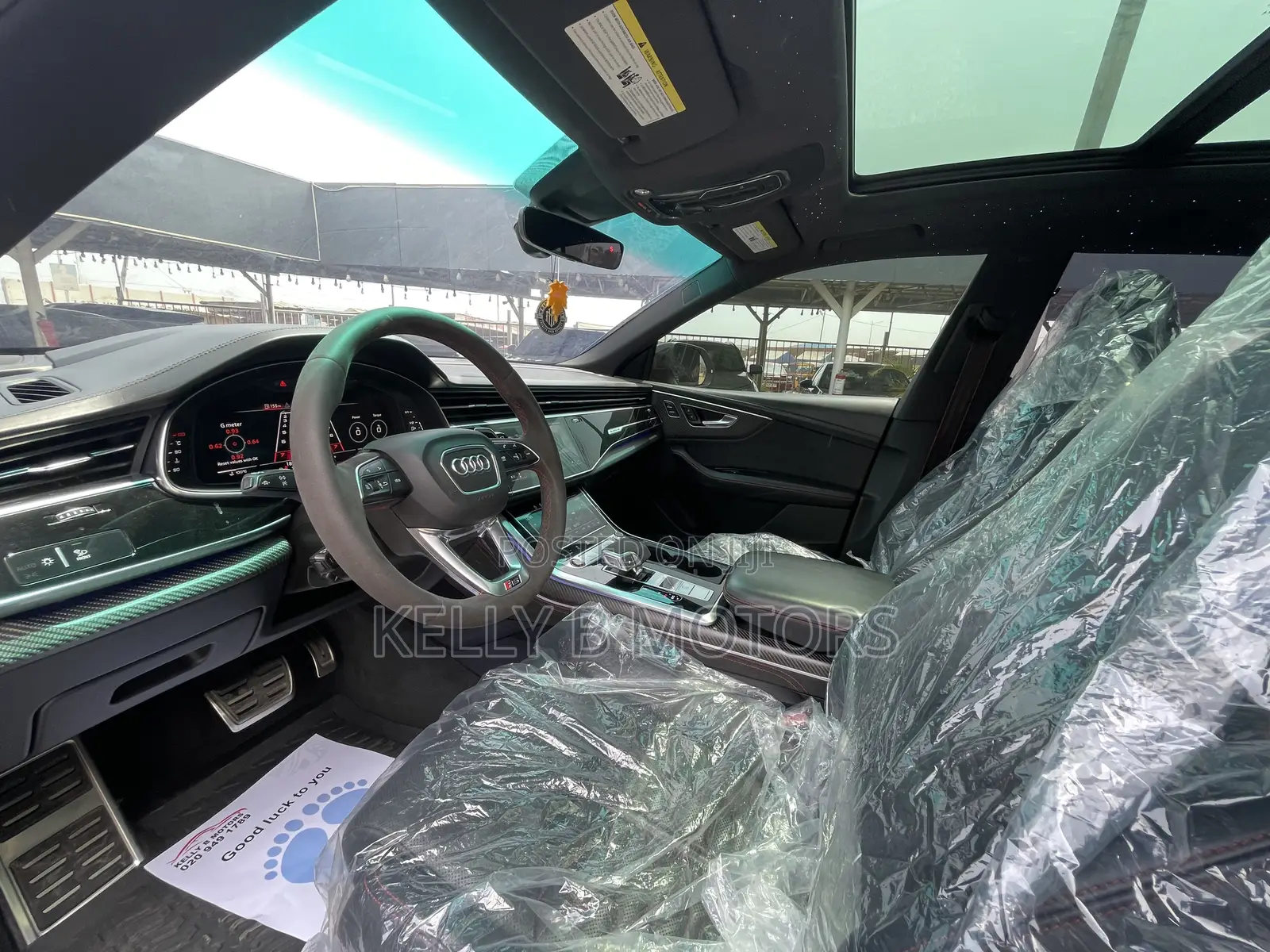 Audi RS Q8 2021 Beige