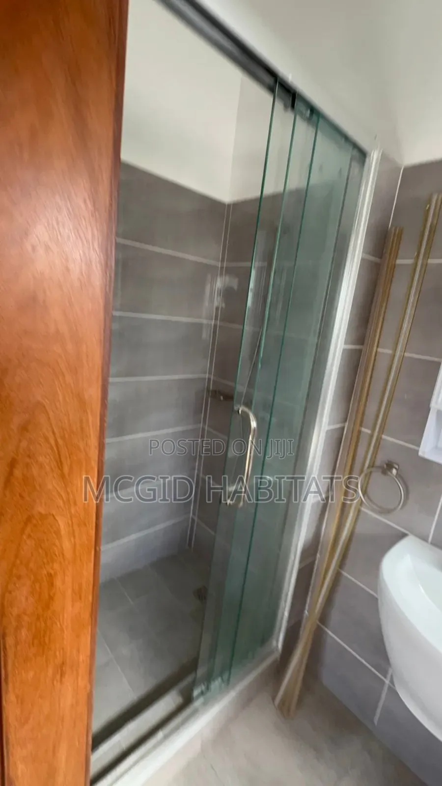 3bdrm House in Oyarifa Mall Area for sale