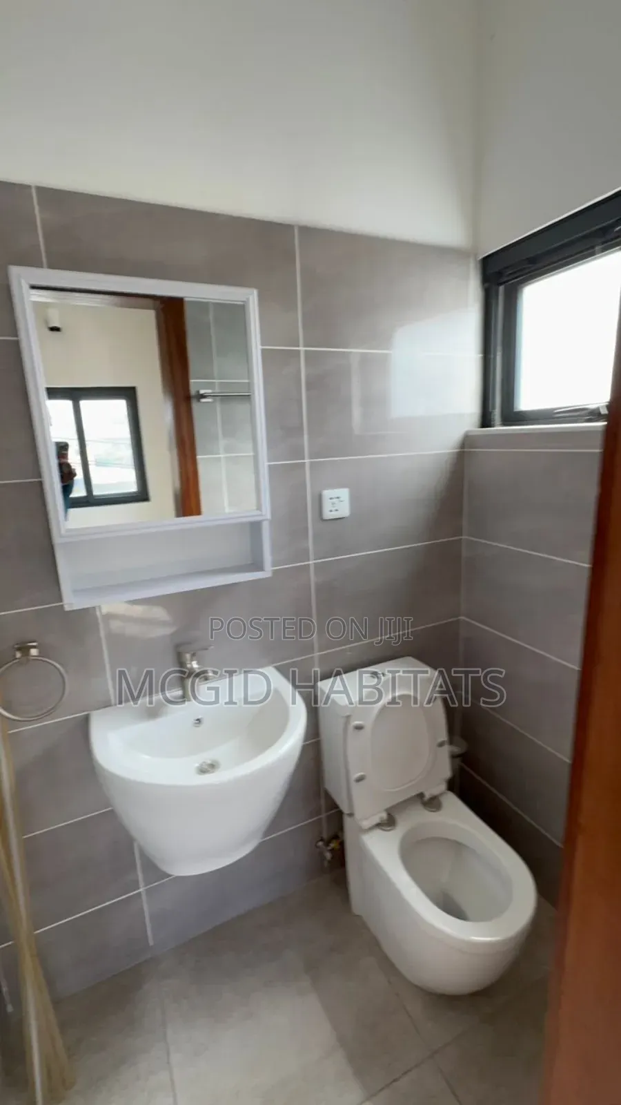 3bdrm House in Oyarifa Mall Area for sale