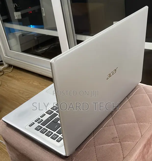 Laptop Acer Aspire V5-431 4GB Intel Pentium HDD 500GB for sale 